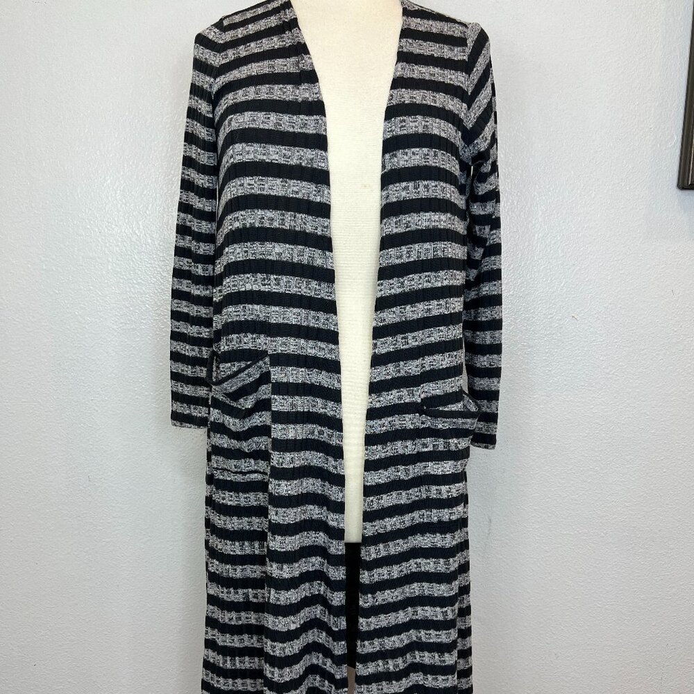 LuLaRoe‎ Sarah Soft Beautiful Striped Gray Black Ribbed Duster Cardigan Size S